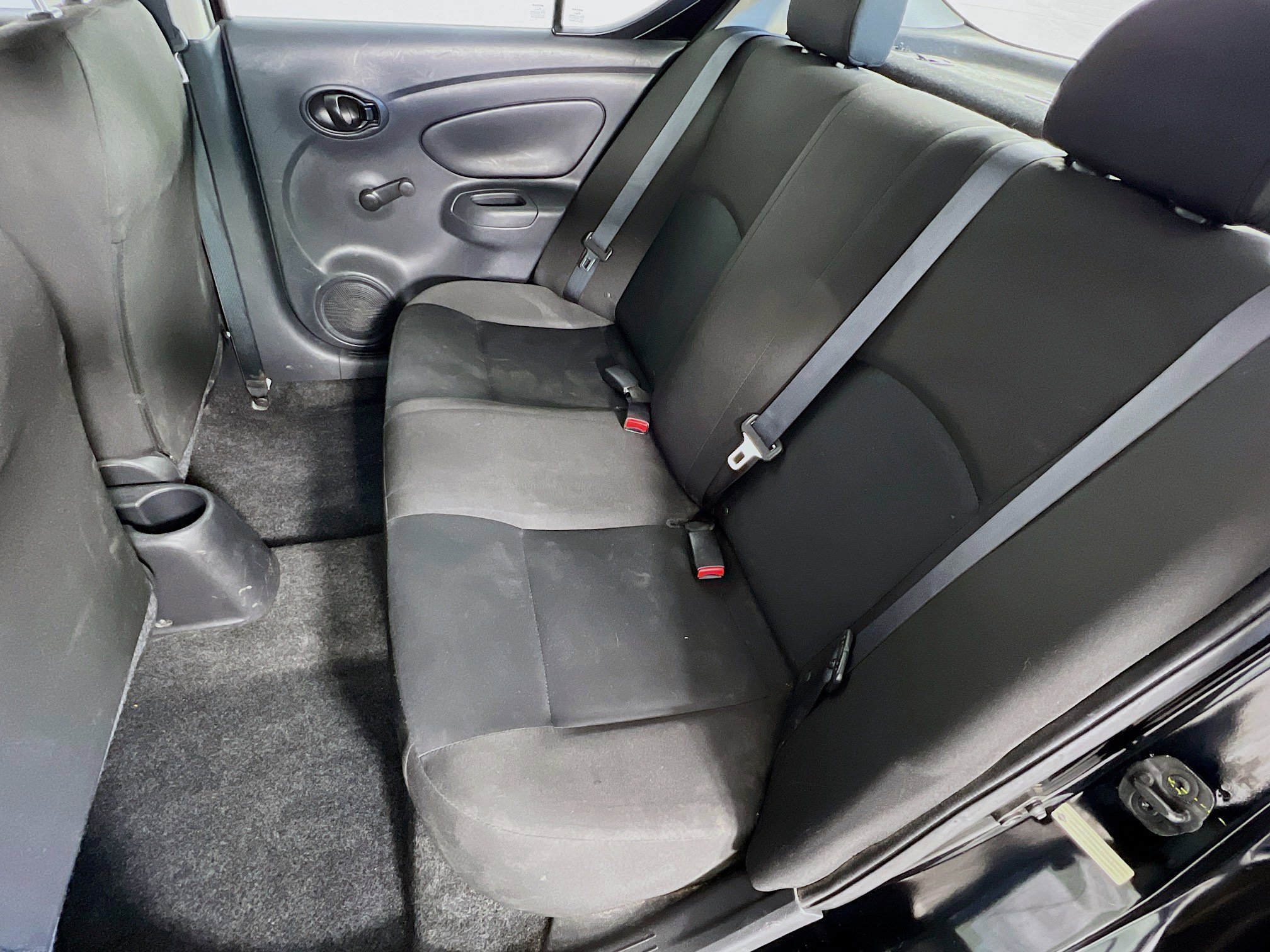 2018 Nissan Versa Plus Sedan photo 4