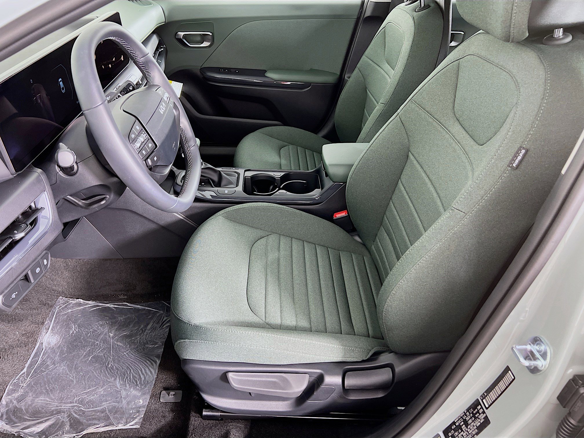 2025 Kia K4 EX photo 3
