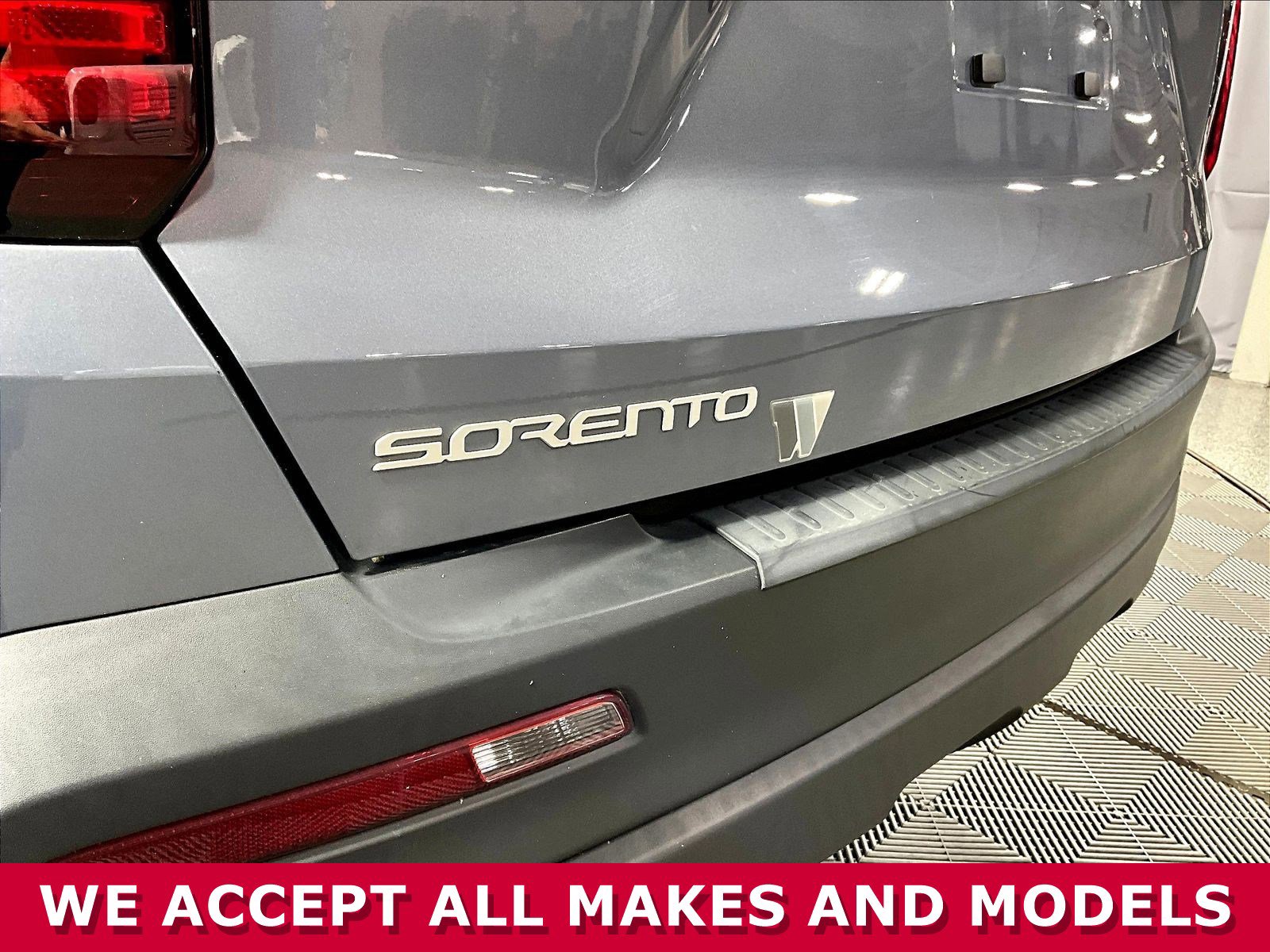 2023 Kia Sorento LX - Photo 21