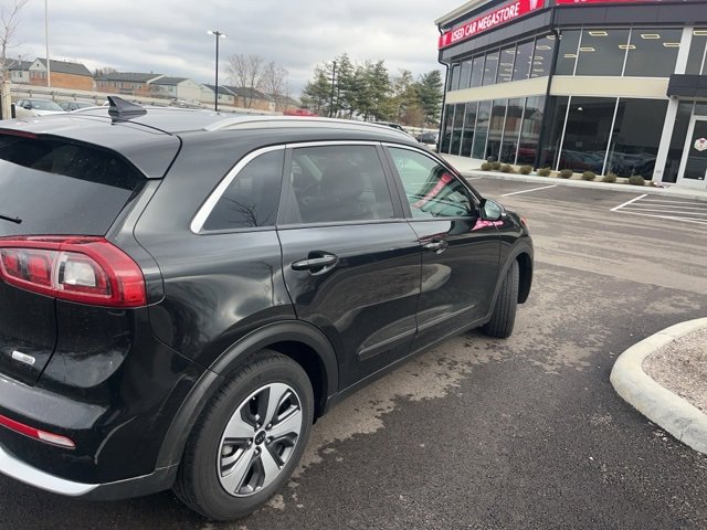 Used 2018 Kia Niro EX with VIN KNDCC3LC7J5122998 for sale in Batavia, OH