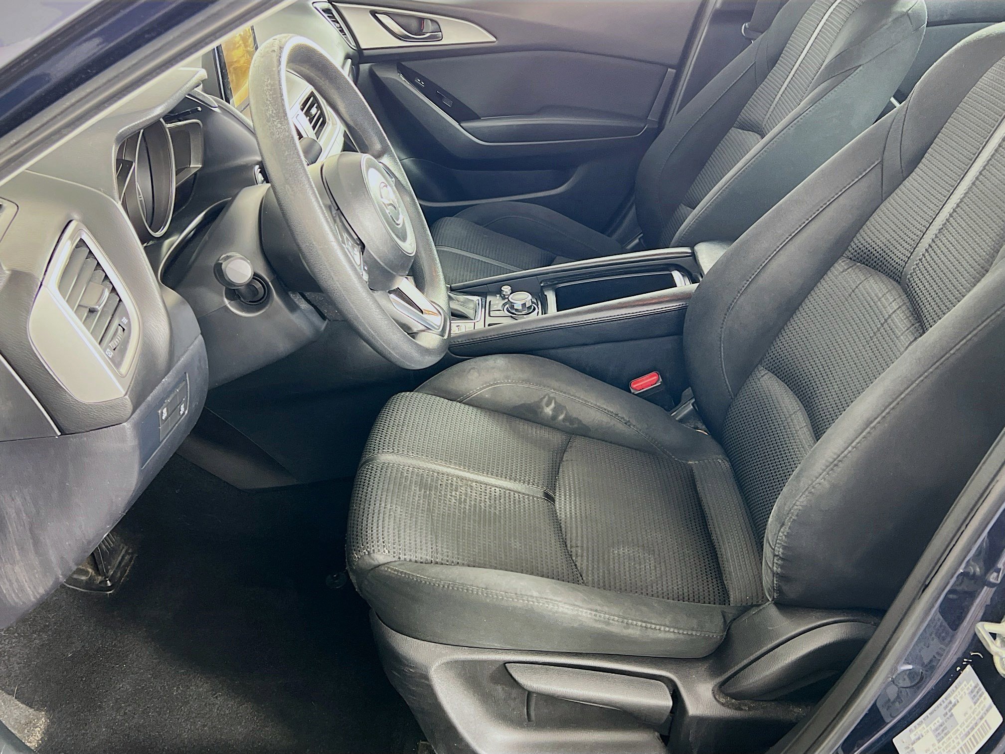 2017 Mazda Mazda3 Sport Sedan photo 2