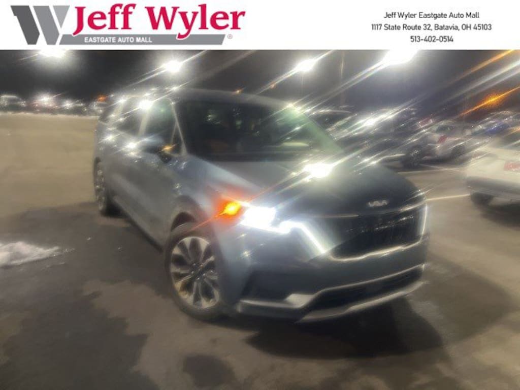 Used 2024 Kia Carnival EX MPV