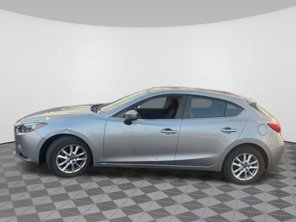 Used 2016 Mazda Mazda3 i Touring Hatchback