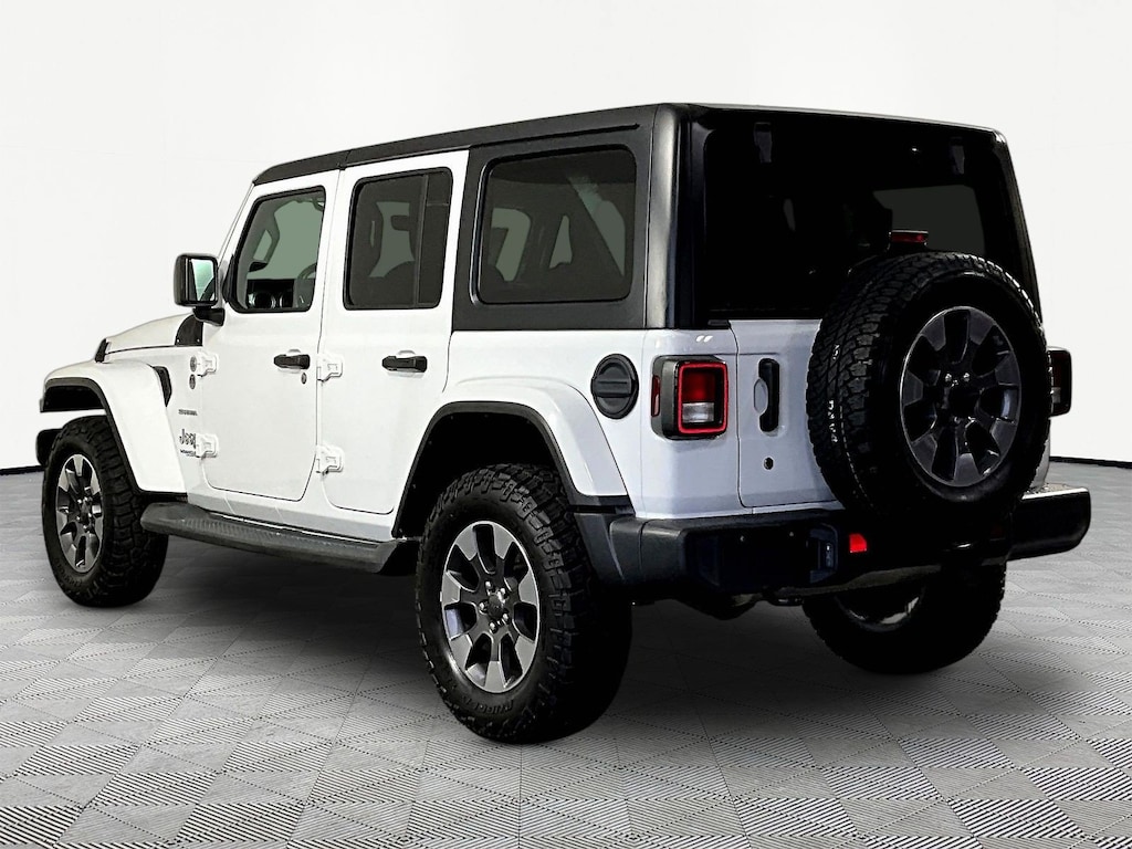 Used 2018 Jeep Wrangler Unlimited Sahara SUV