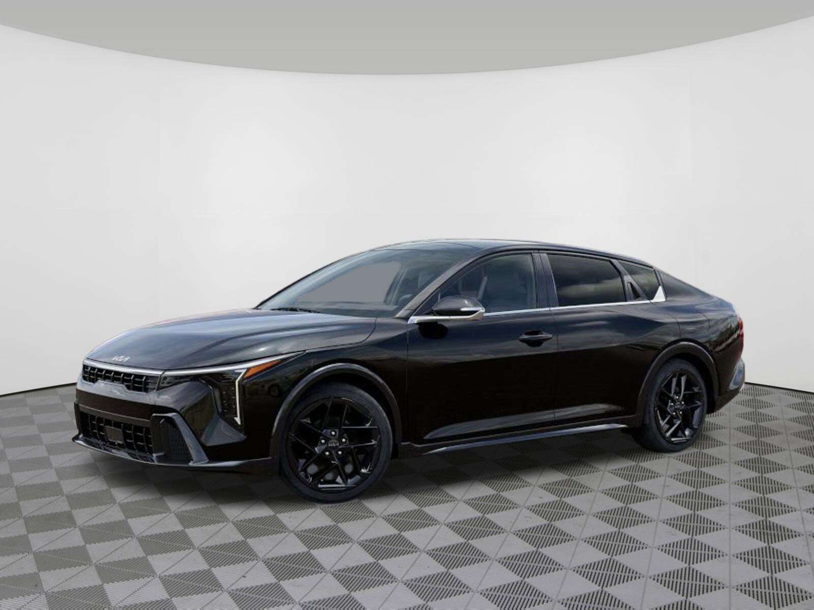 2025 Kia K4 GT-Line Turbo photo 2