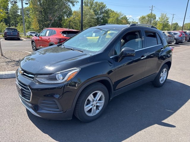 2020 Chevrolet Trax LT photo 2