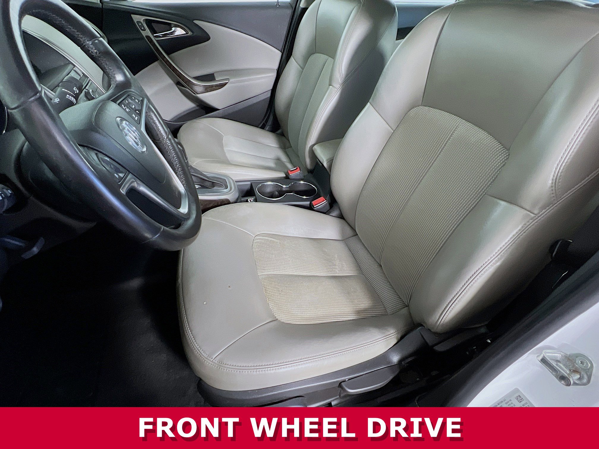 2013 Buick Verano photo 3