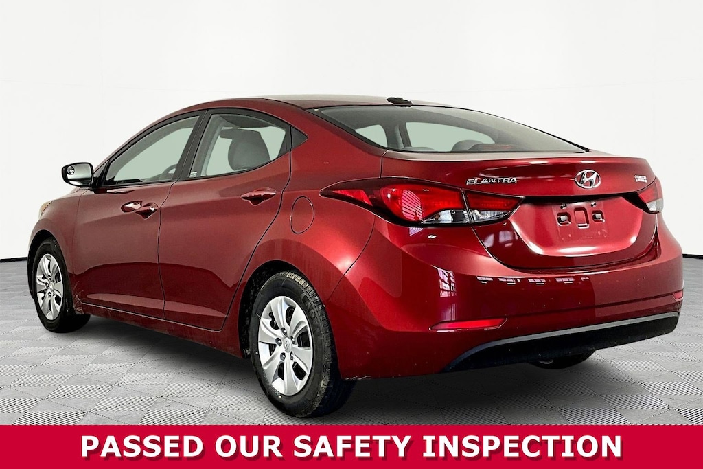 Used 2016 Hyundai Elantra SE Sedan
