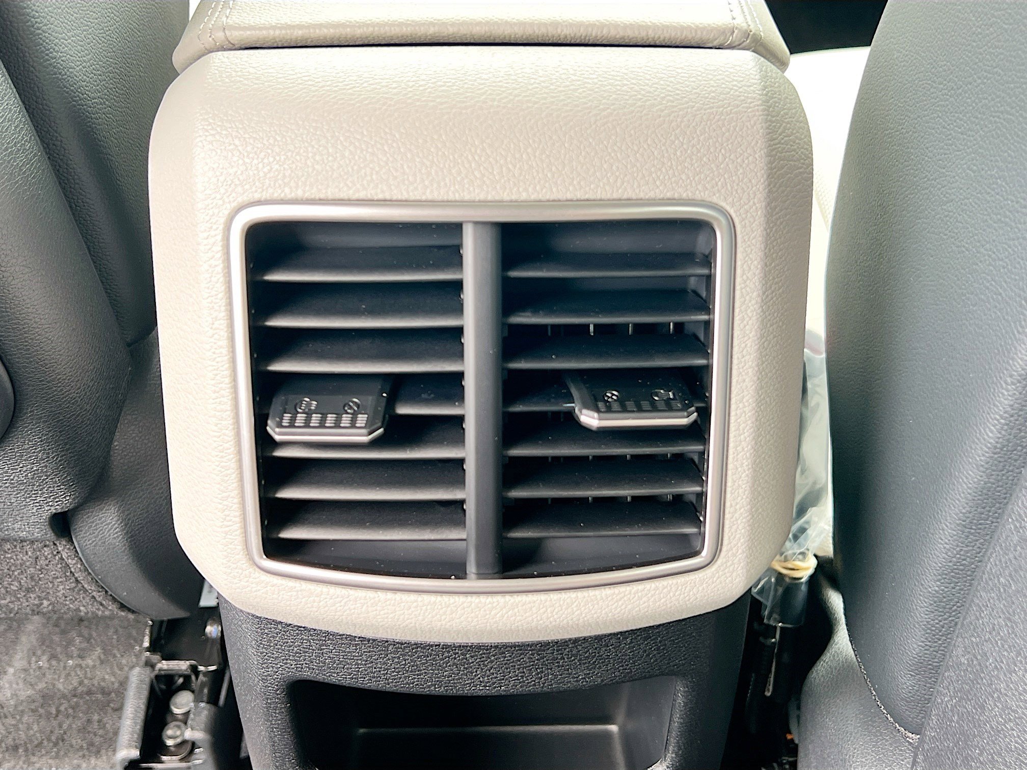 2026 Kia Sportage EX - Photo 25