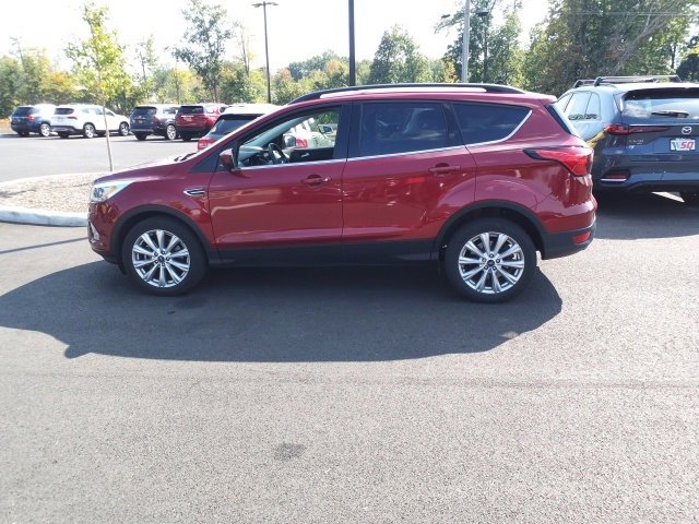 2019 Ford Escape SEL photo 3
