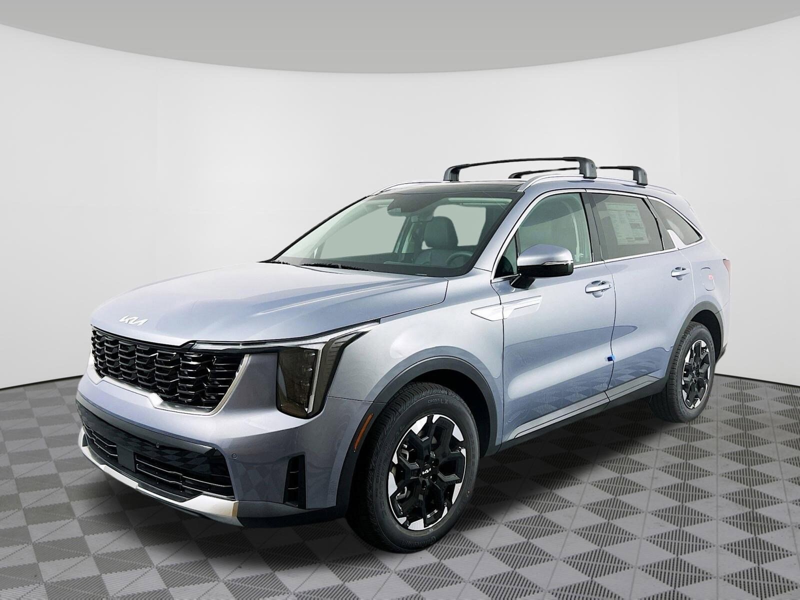 2025 Kia Sorento S photo 2