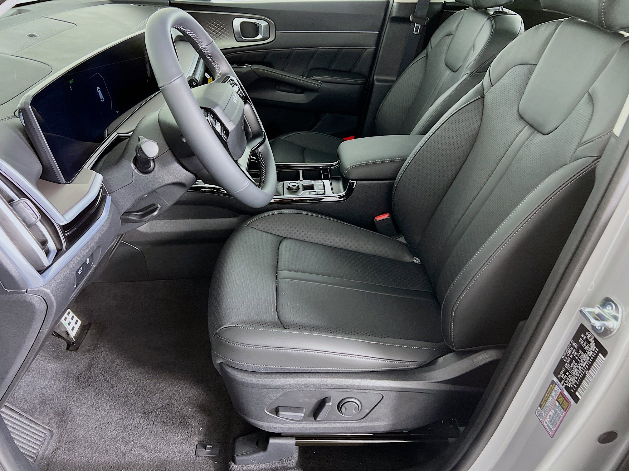 2026 Kia Sorento SX photo 3