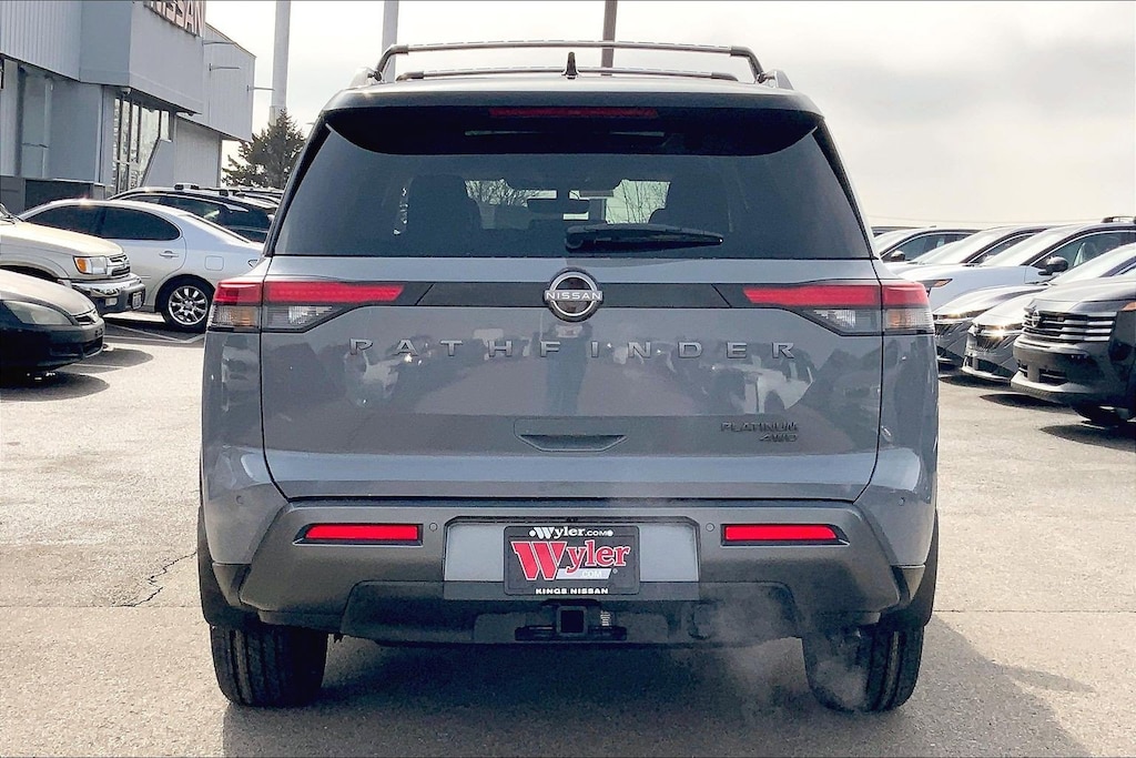 New 2026 Nissan Pathfinder Platinum SUV