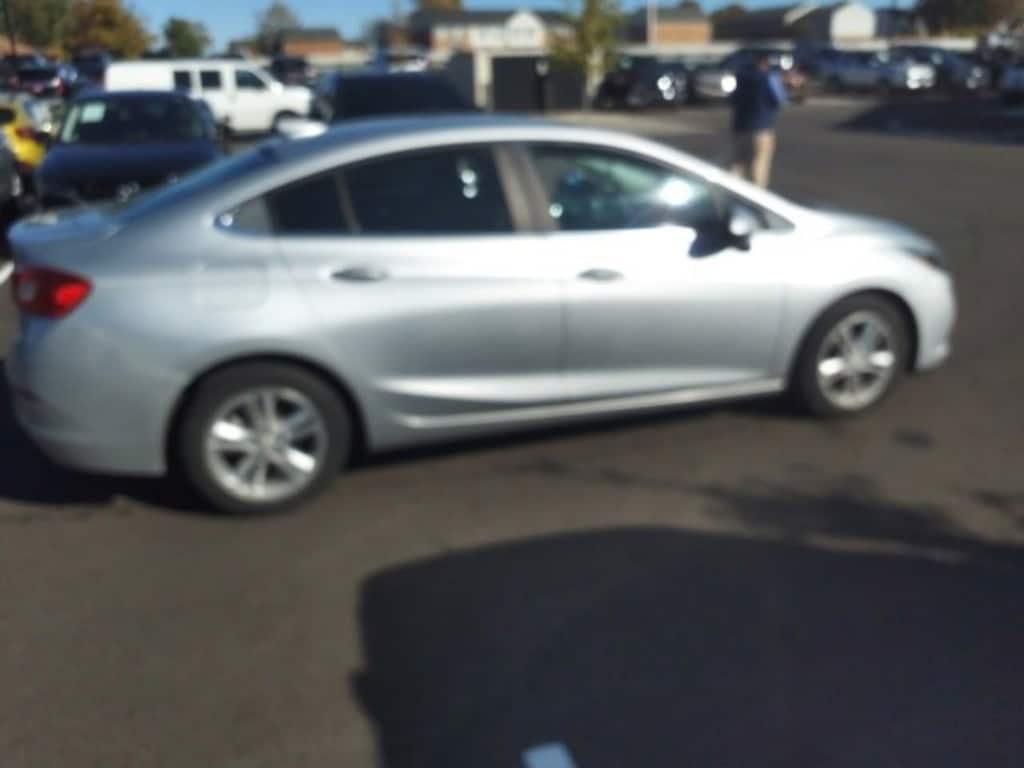 Used 2016 Chevrolet Cruze LT Sedan