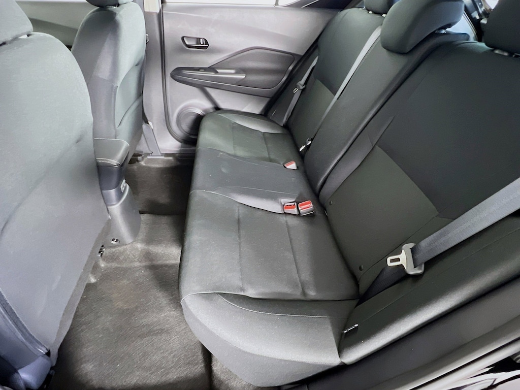 New 2025 Nissan Kicks Play S SUV