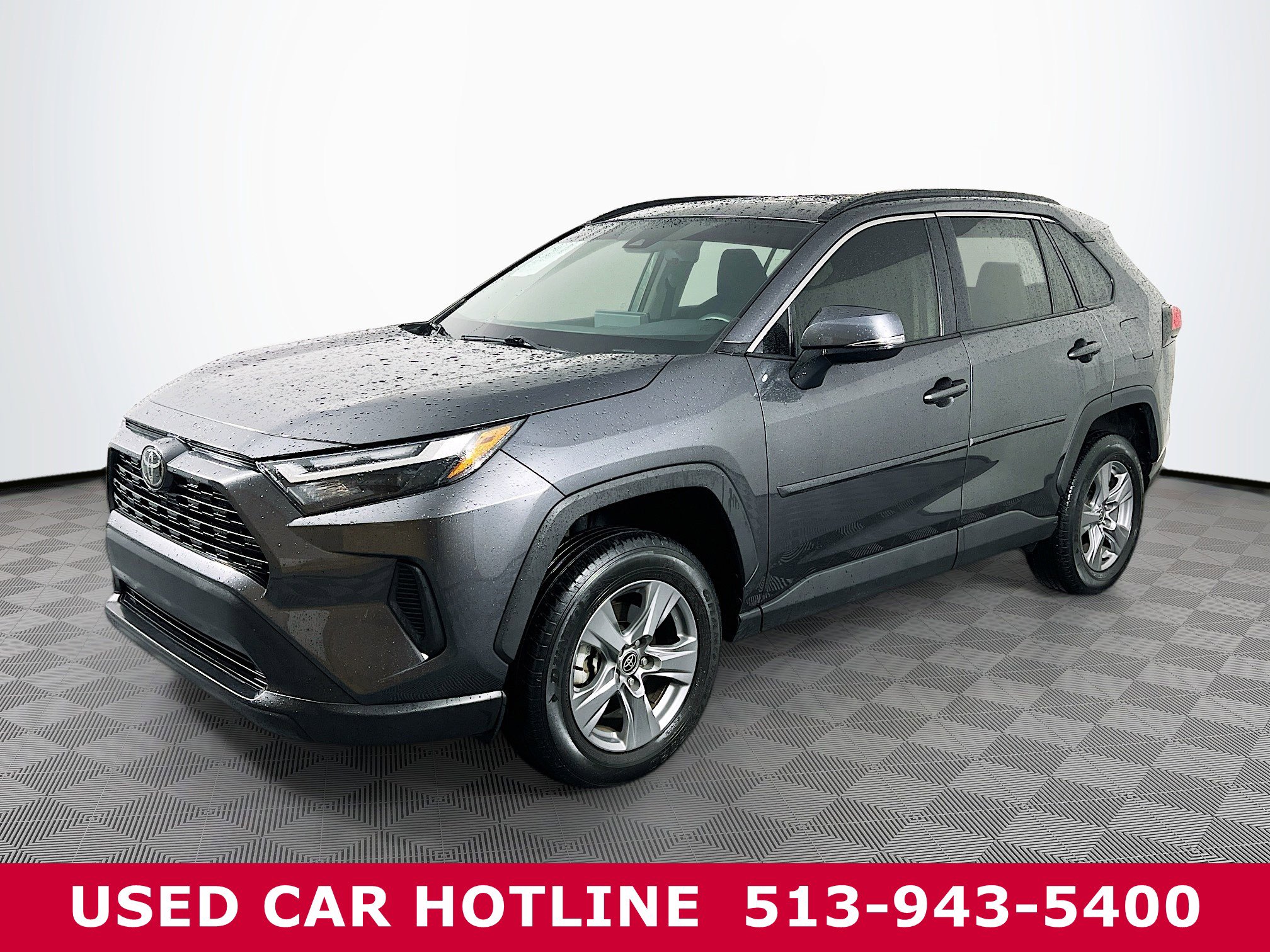 Used 2022 Toyota RAV4 XLE with VIN 2T3P1RFV0NC267159 for sale in Batavia, OH