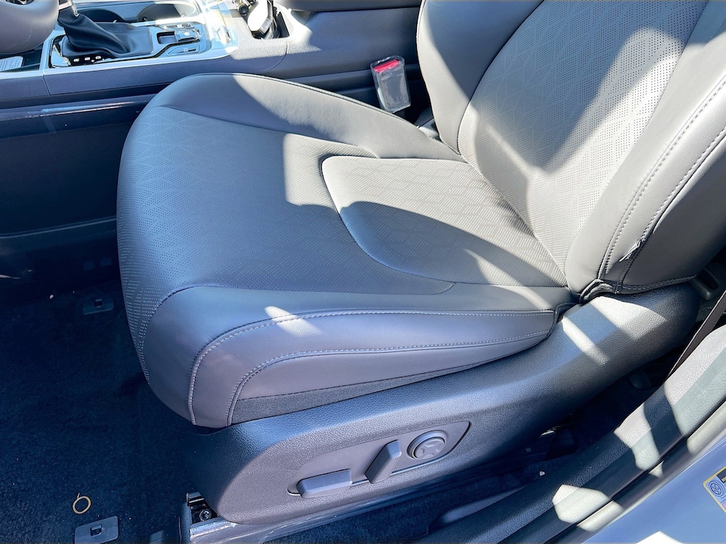 New 2026 Kia Carnival SX Van Passenger Van