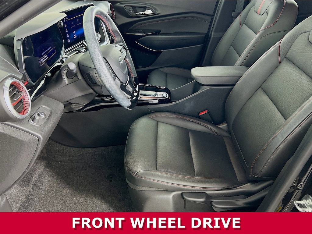 Used 2025 Chevrolet Trax 2RS SUV