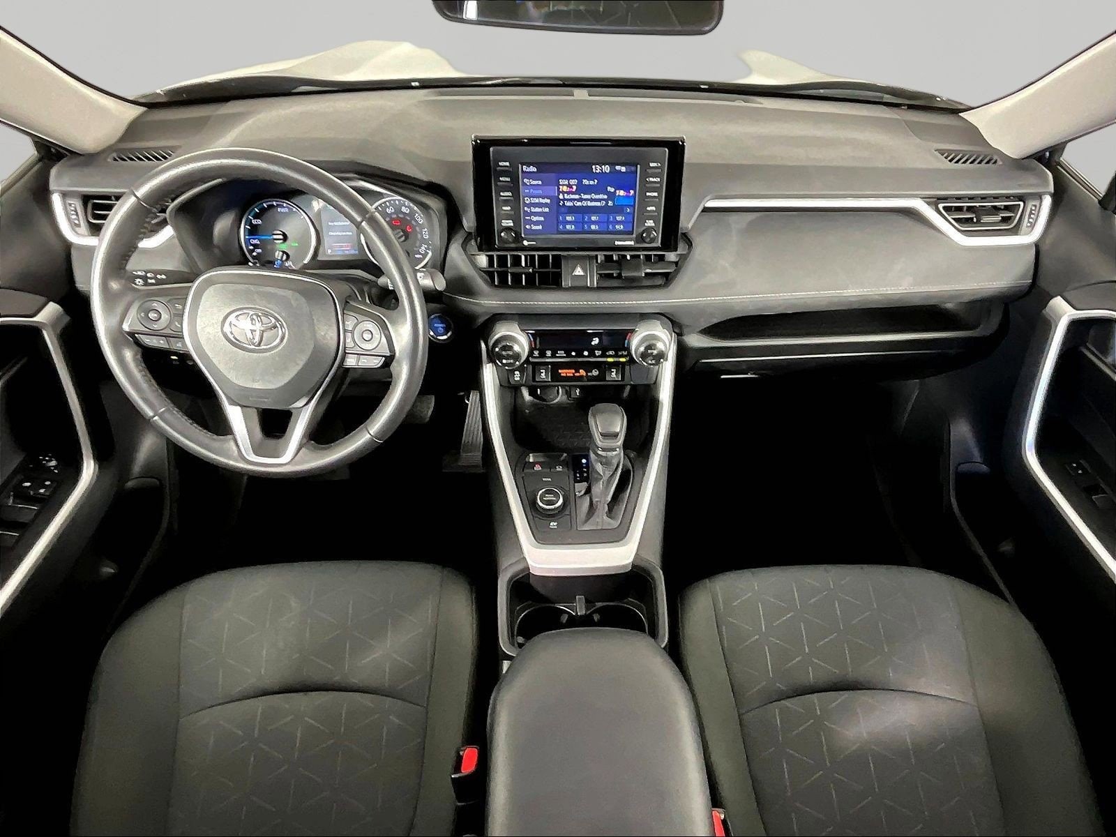 2022 Toyota RAV4 XLE - Photo 7