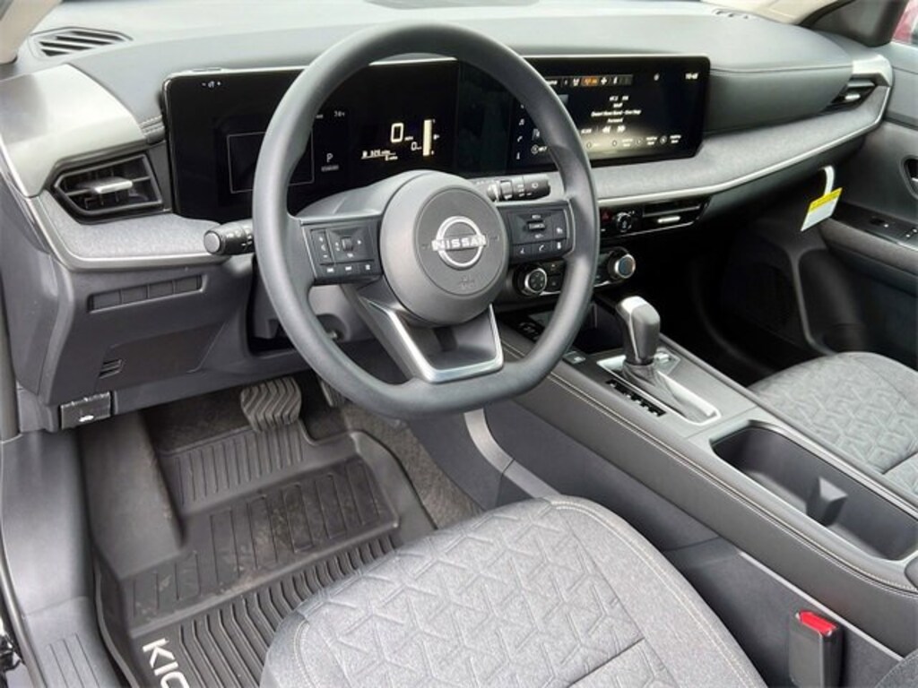 Used 2025 Nissan Kicks SV SUV