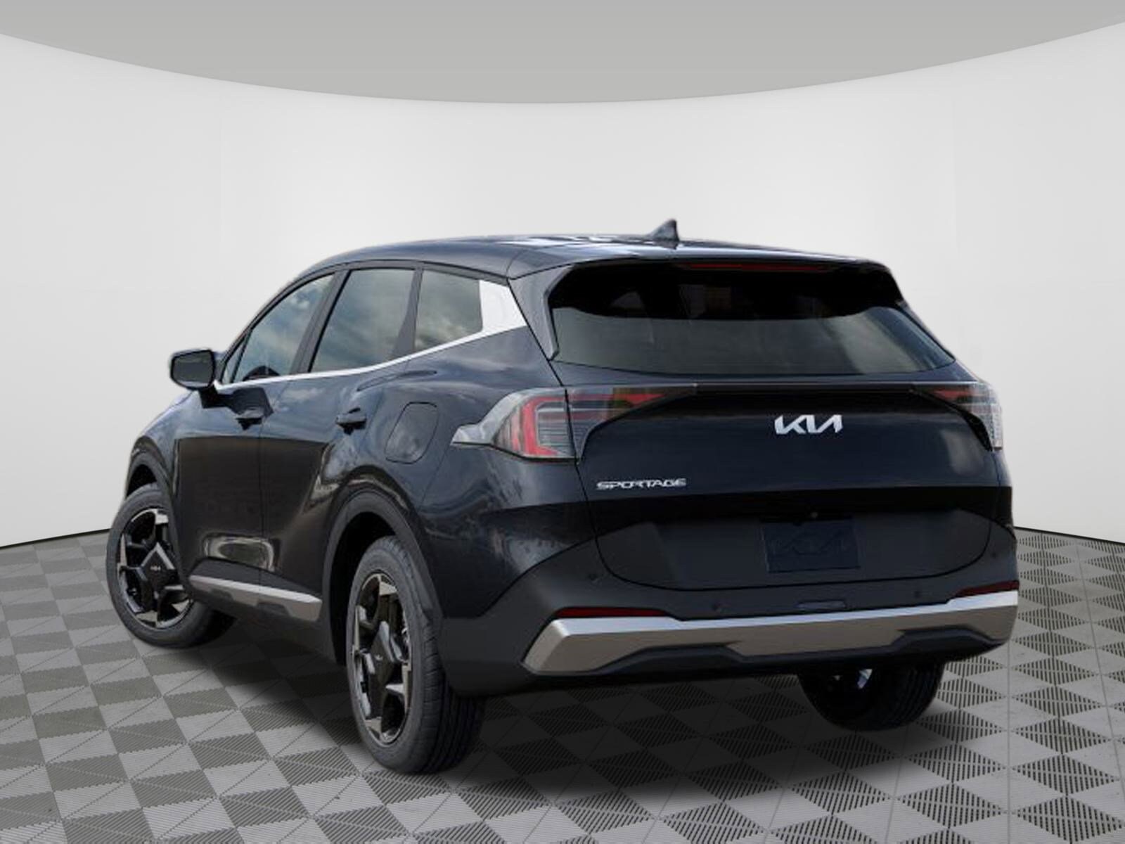 2026 Kia Sportage EX photo 4