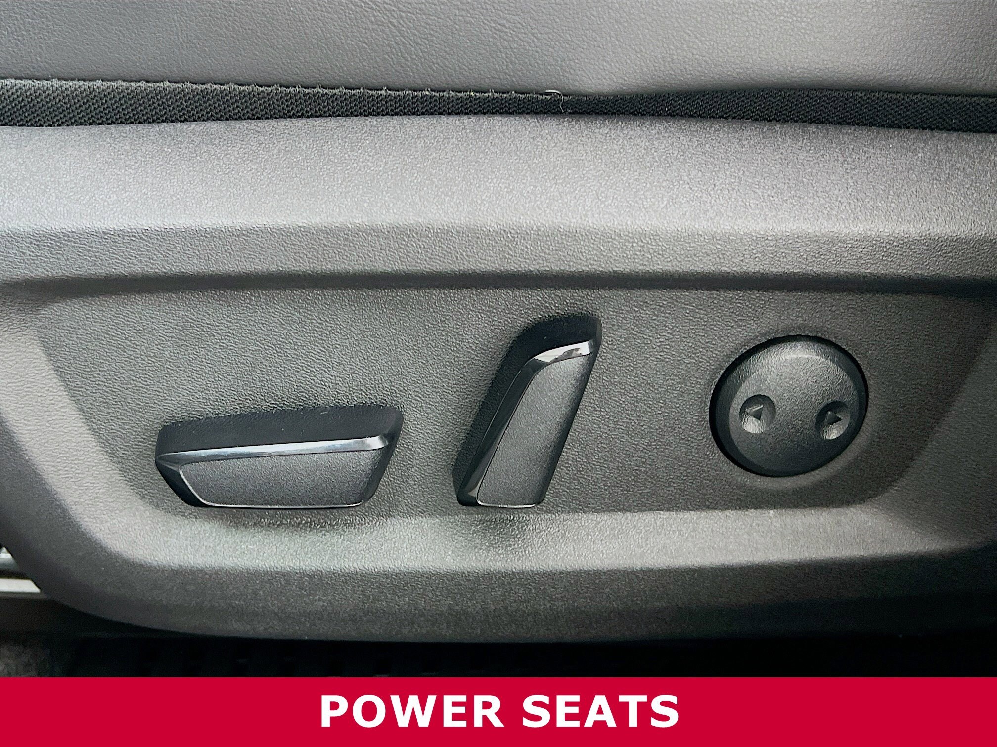 2024 Nissan Rogue Platinum photo 4