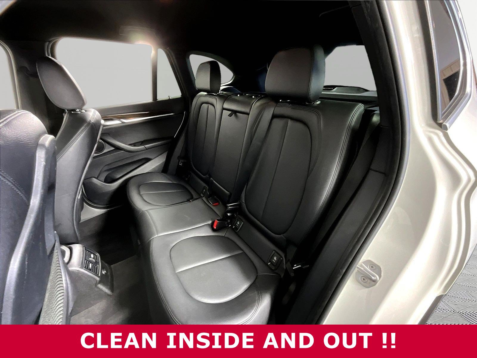 2017 BMW X1 28i - Photo 24