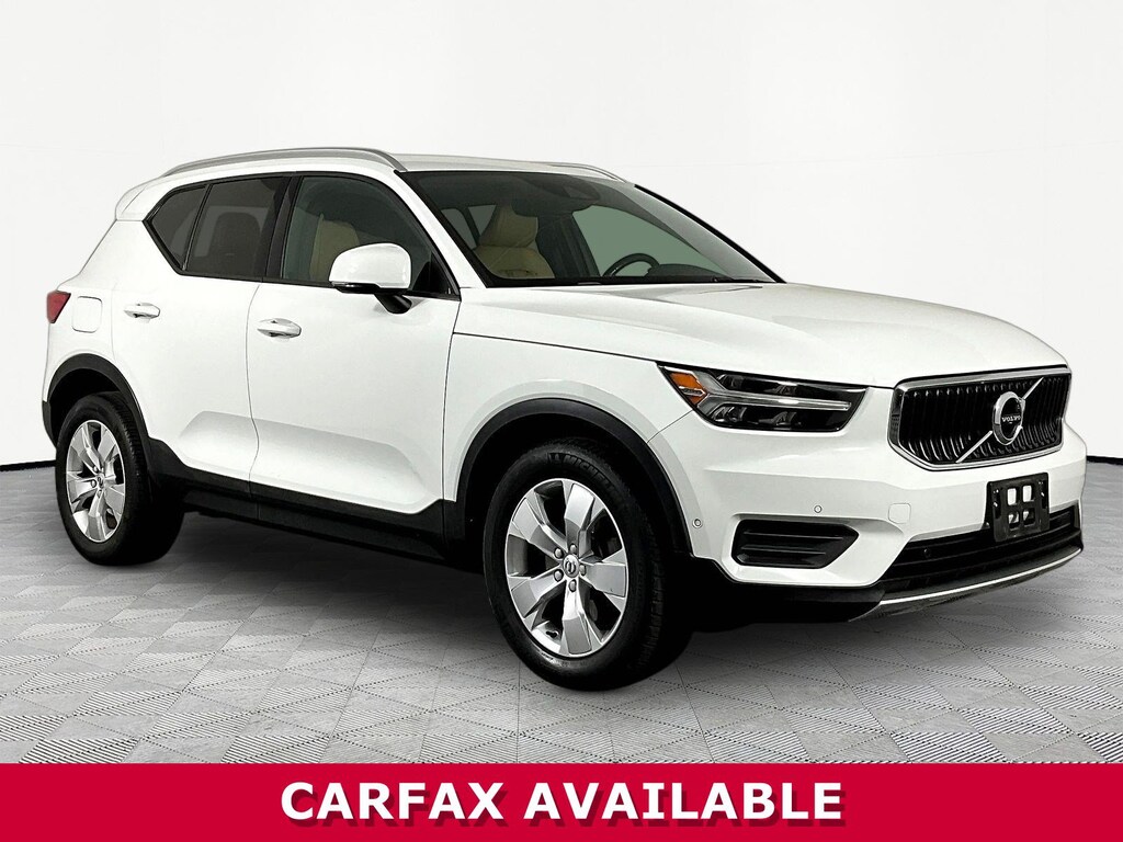 Used 2019 Volvo XC40 Momentum SUV