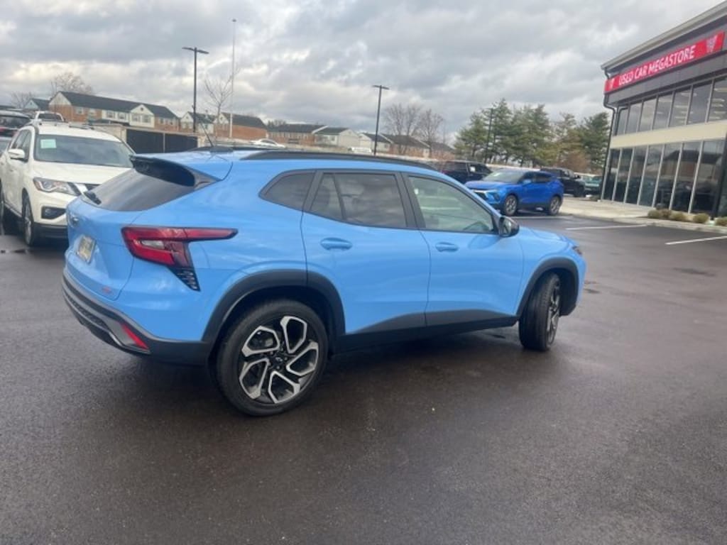 Used 2024 Chevrolet Trax 2RS SUV