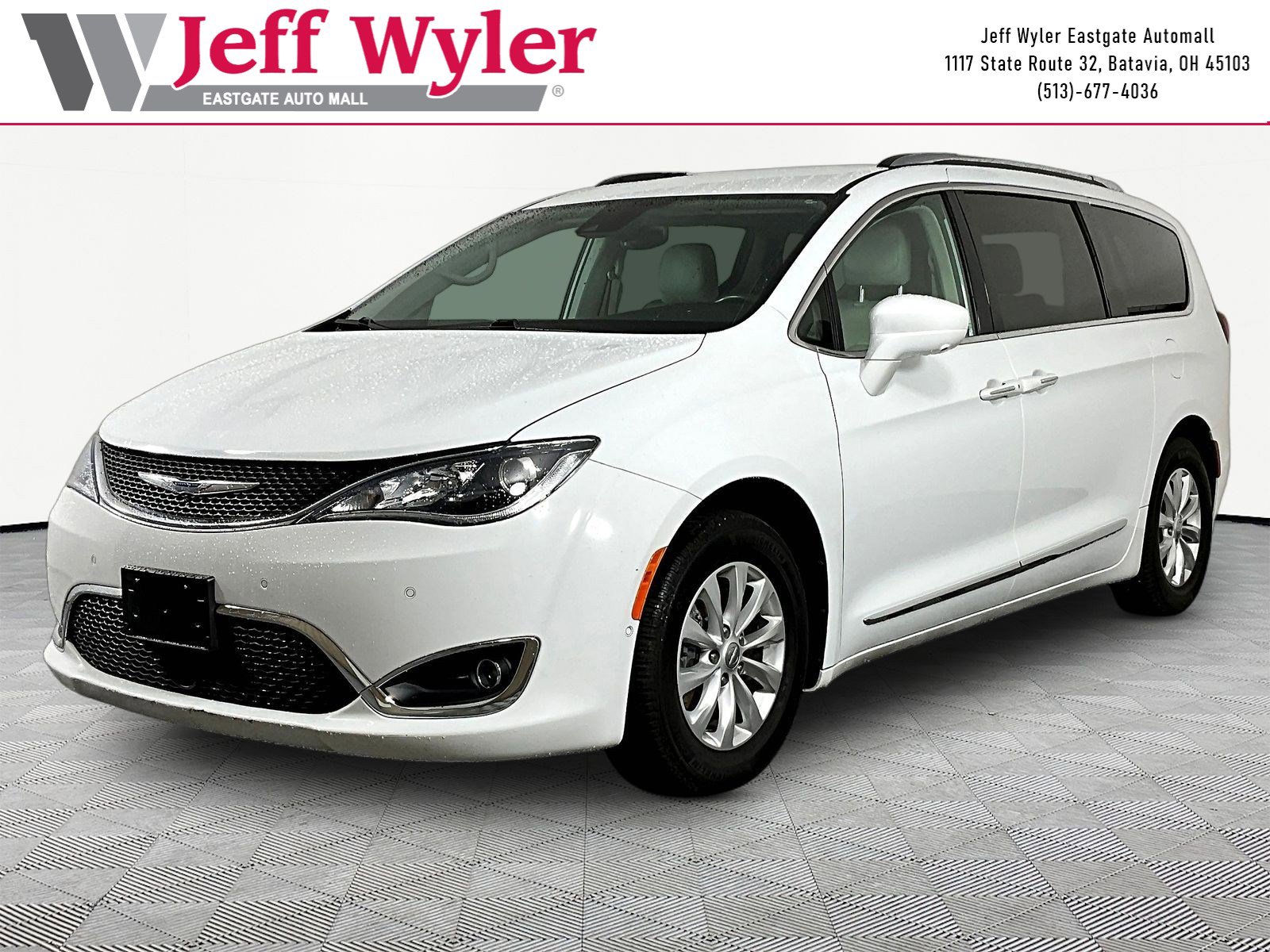 2018 Chrysler Pacifica Touring L Plus's photo