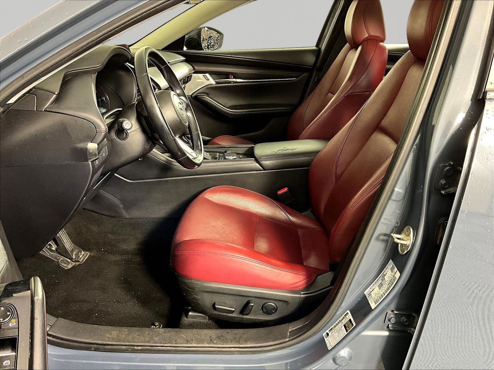 2022 Mazda Mazda3 Carbon Edition - Photo 21