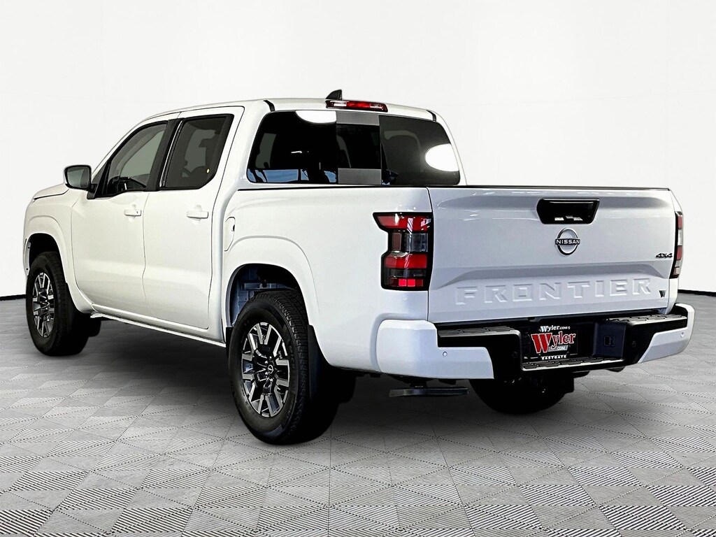 New 2026 Nissan Frontier SV Truck Crew Cab