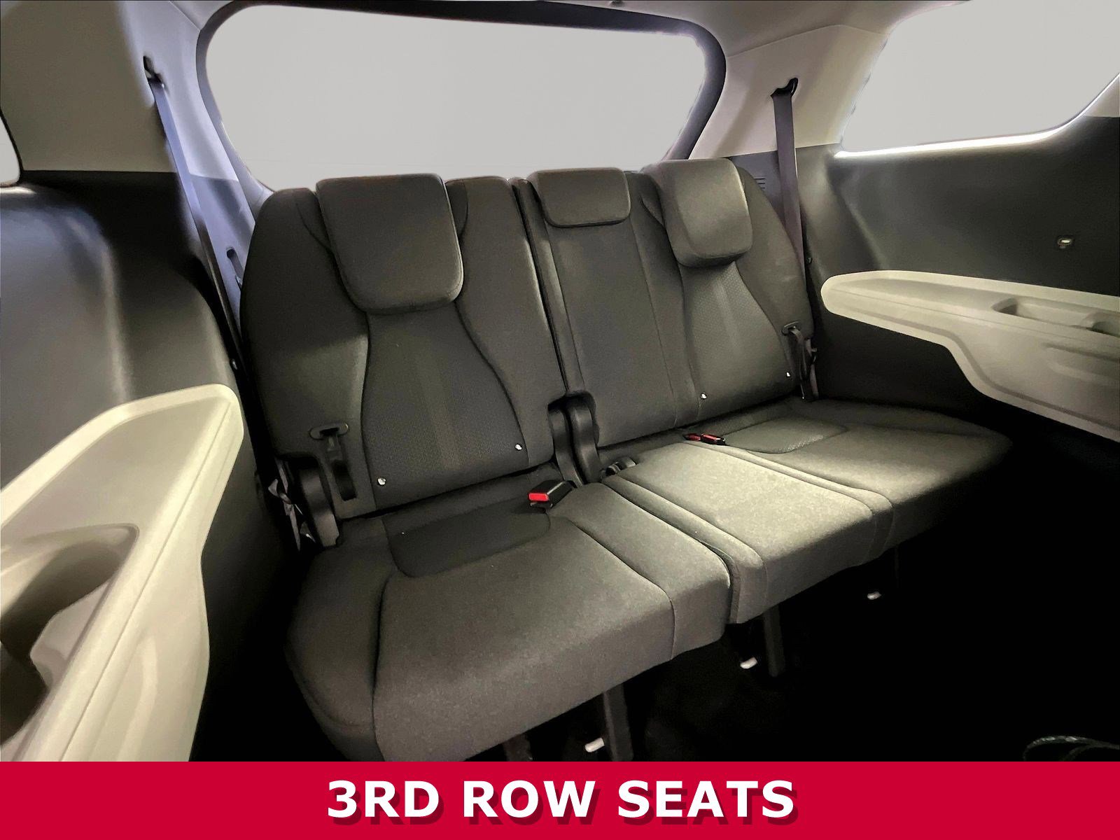 2022 Kia Carnival LX - Photo 26