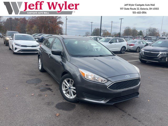 2018 Ford Focus SE's photo