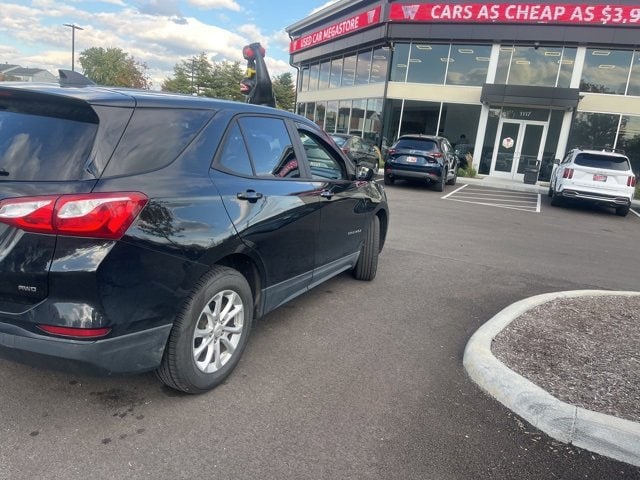 Used 2020 Chevrolet Equinox LS with VIN 2GNAXSEV4L6266740 for sale in Batavia, OH