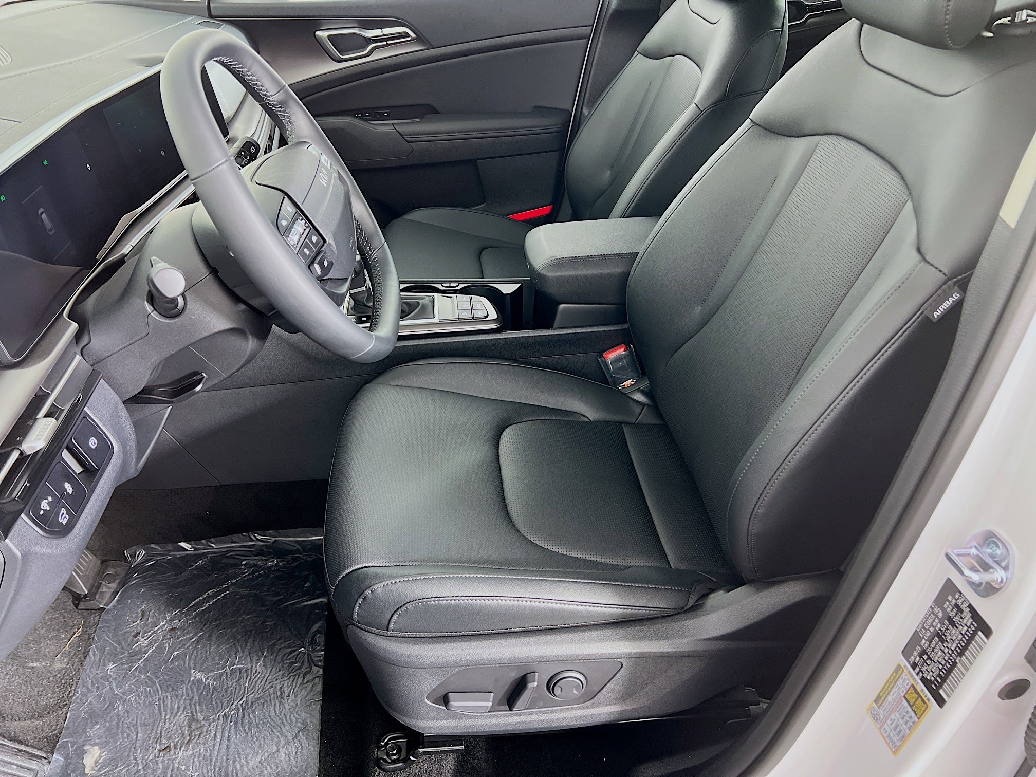 2026 Kia Sportage EX photo 3
