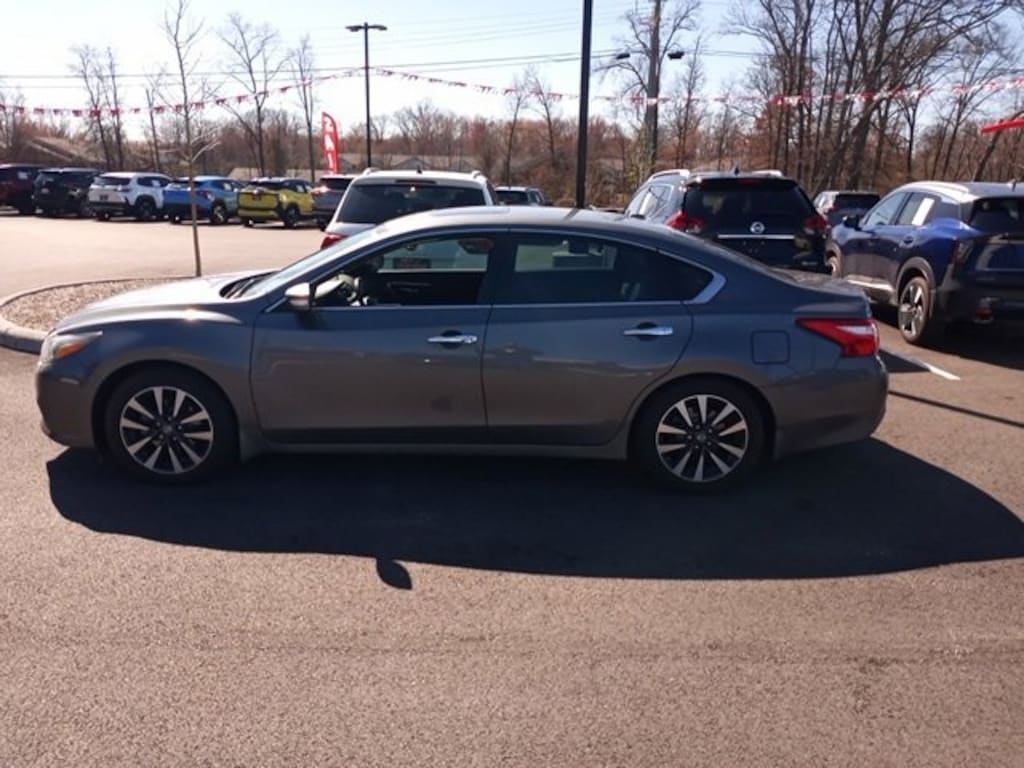 Used 2017 Nissan Altima 2.5 SL Sedan
