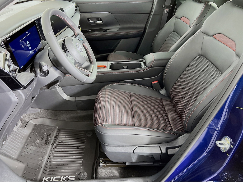 New 2026 Nissan Kicks SR SUV