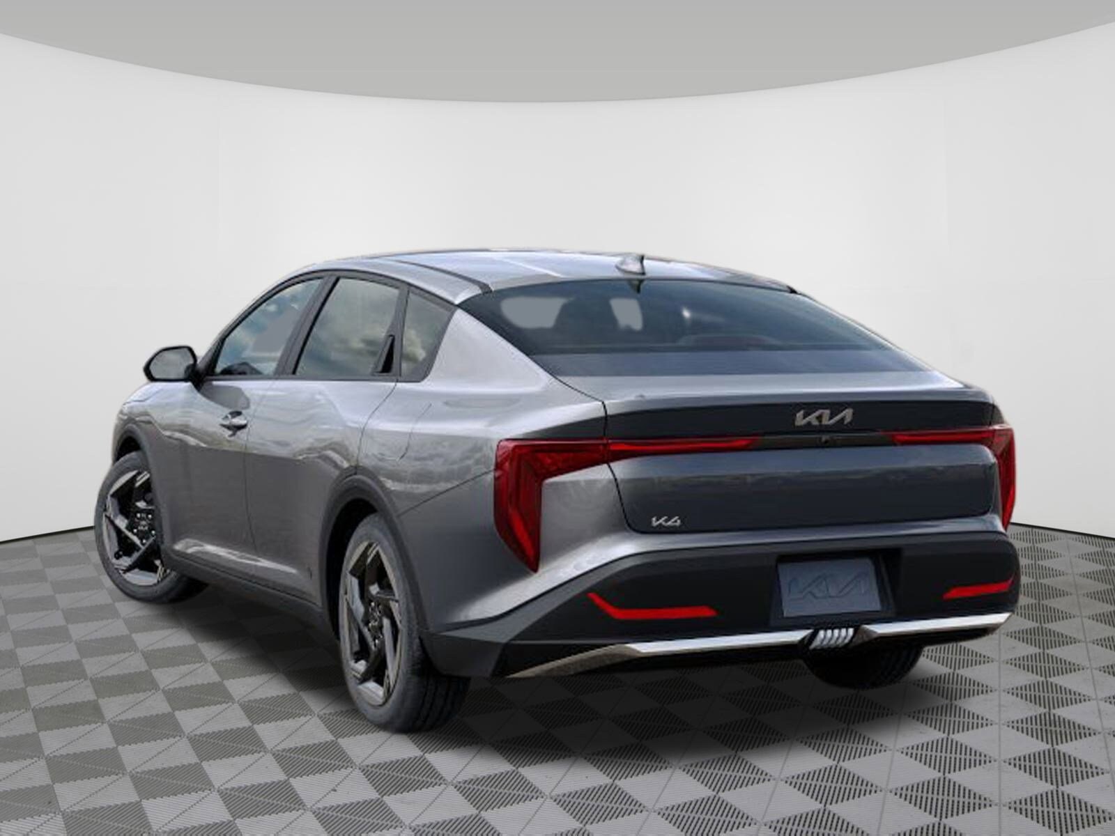 2025 Kia K4 EX photo 3