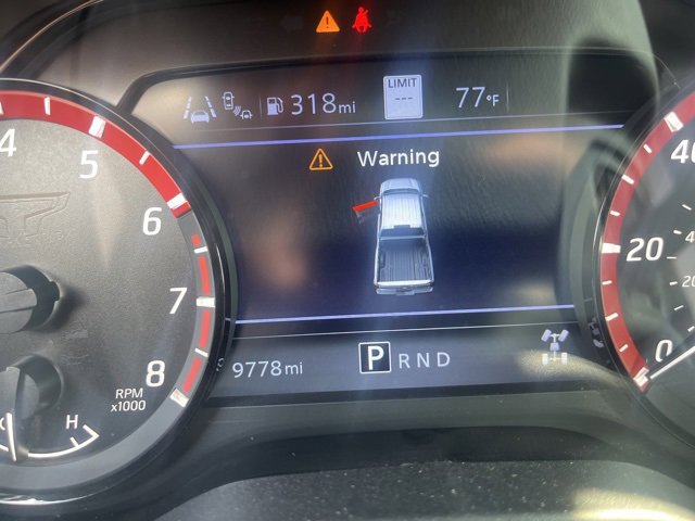 2024 Nissan Titan PRO-4X photo 2
