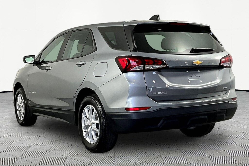 Used 2023 Chevrolet Equinox LS SUV
