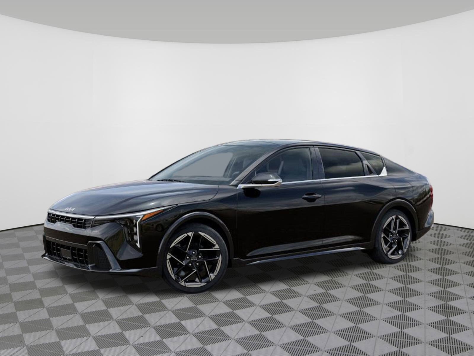 2025 Kia K4 GT-Line photo 3