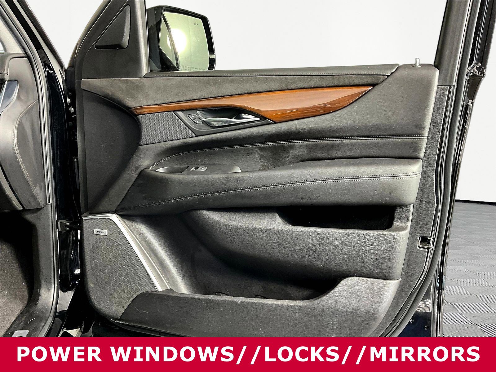2020 Cadillac Escalade Luxury - Photo 24