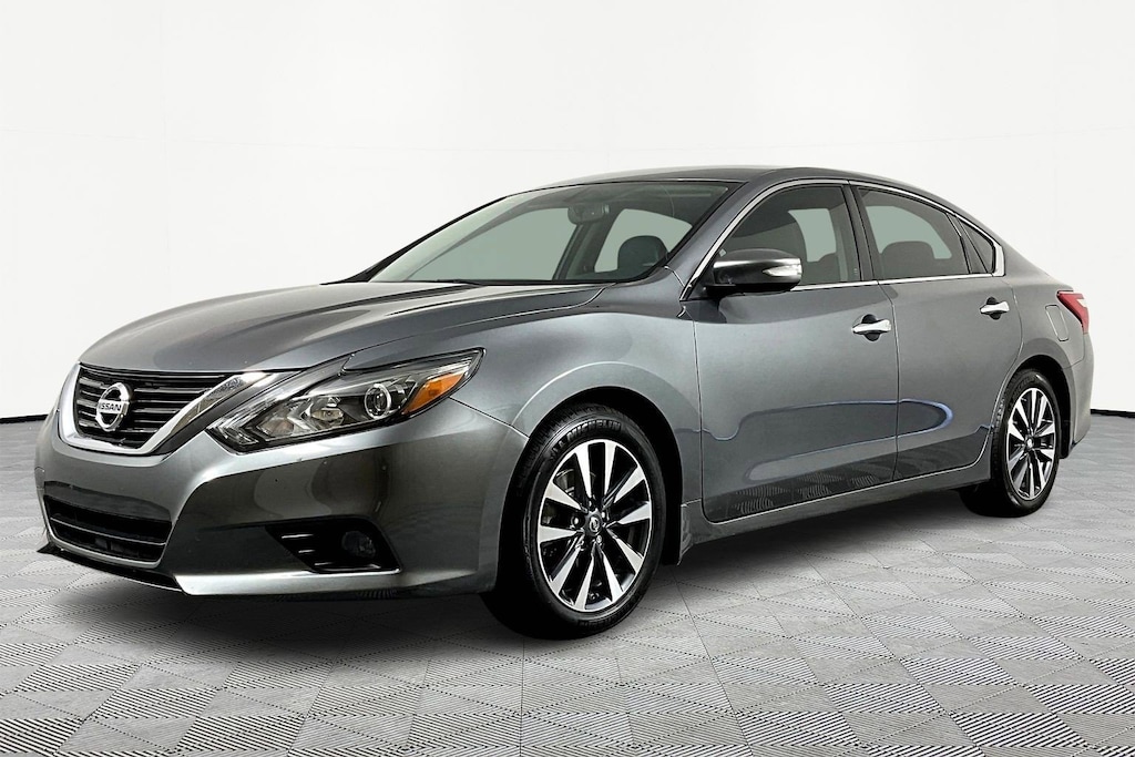 Used 2017 Nissan Altima 2.5 SL Sedan