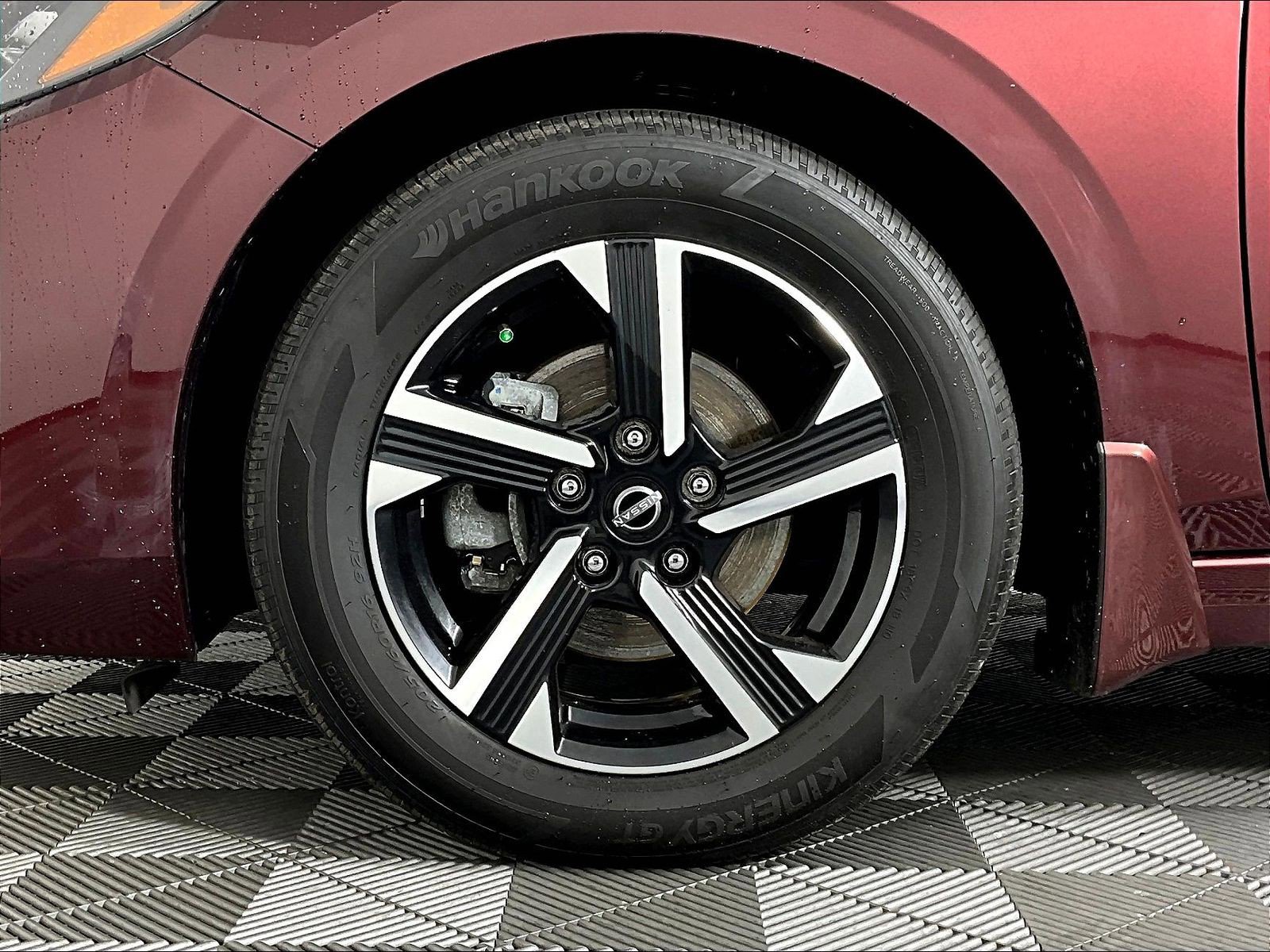 2025 Nissan Sentra SV - Photo 29