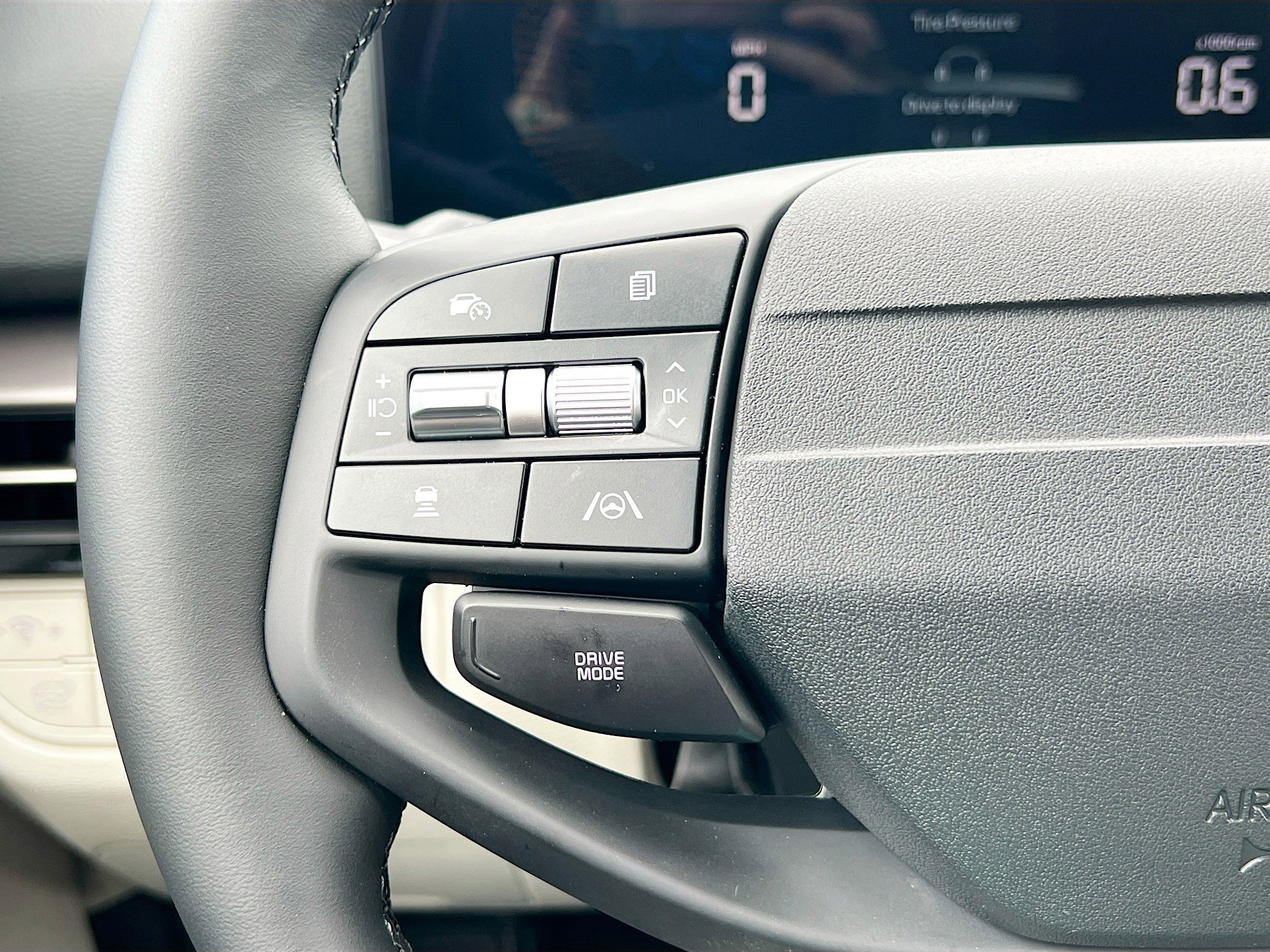 2026 Kia Sportage EX - Photo 14