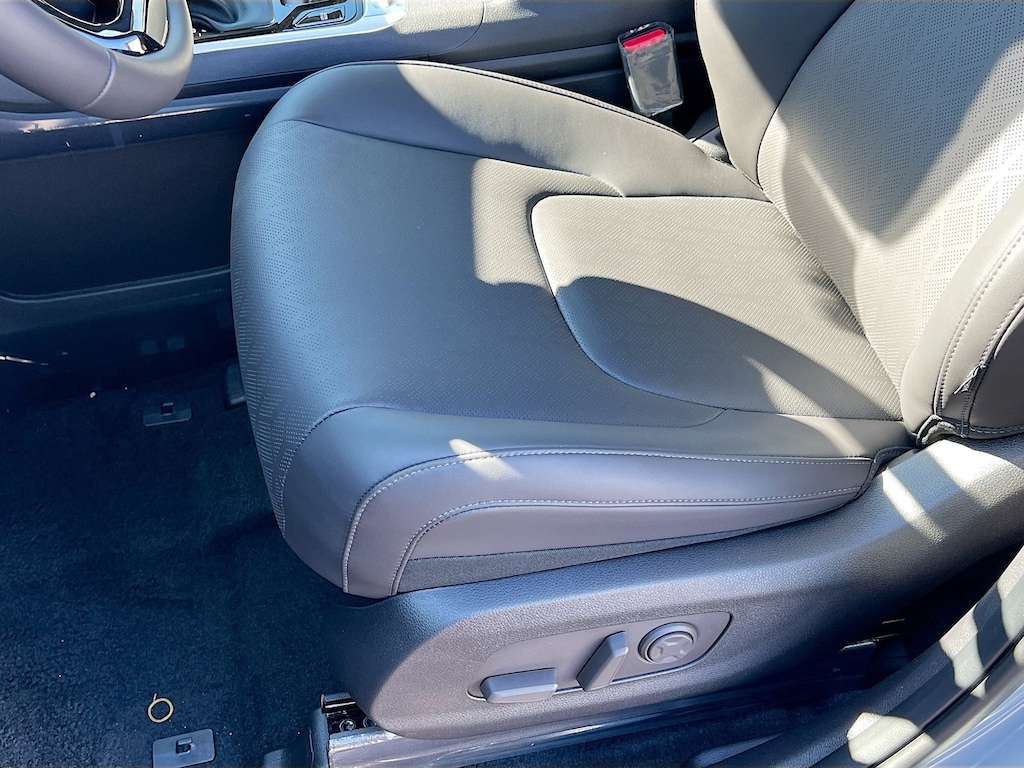 New 2026 Kia Carnival SX Van Passenger Van