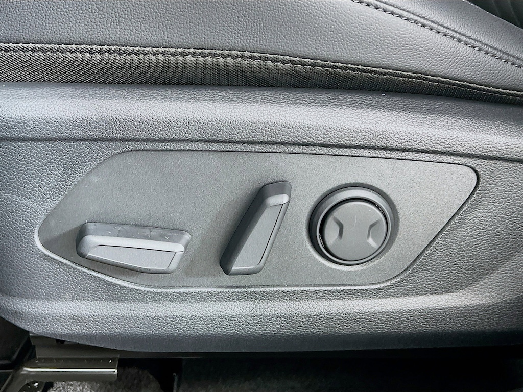 New 2025 Kia Sportage Plug-In Hybrid X-Line SUV