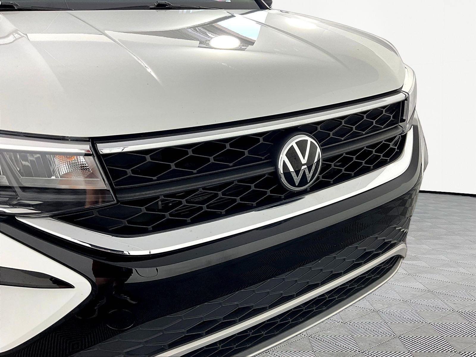 2022 Volkswagen Taos S - Photo 33