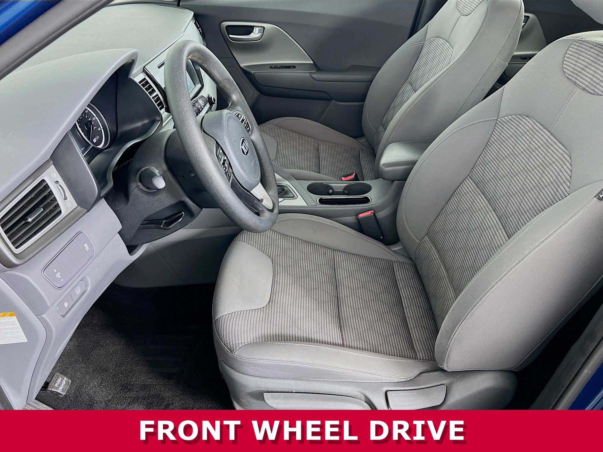 2017 Kia Niro LX photo 3